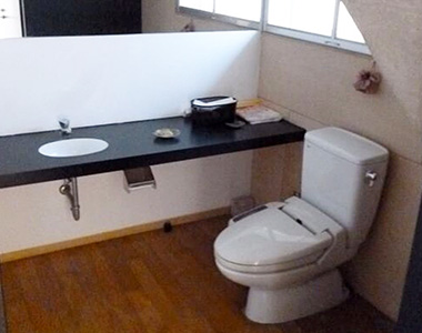 T邸-トイレビフォー